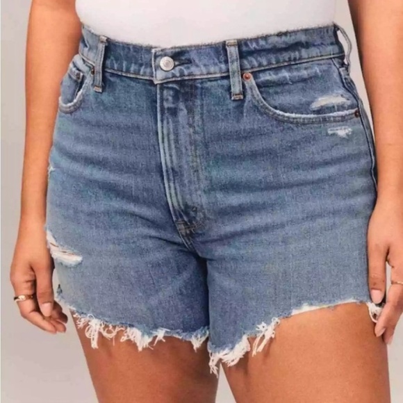 Abercrombie & Fitch the high rise 4” mom shorts NWT, sz 35 - Picture 2 of 13